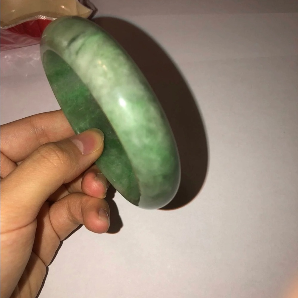 Genuine Jade Bangle - Picture 5 of 12